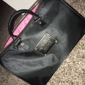 Victoria’s Secret black doctor bag handbag